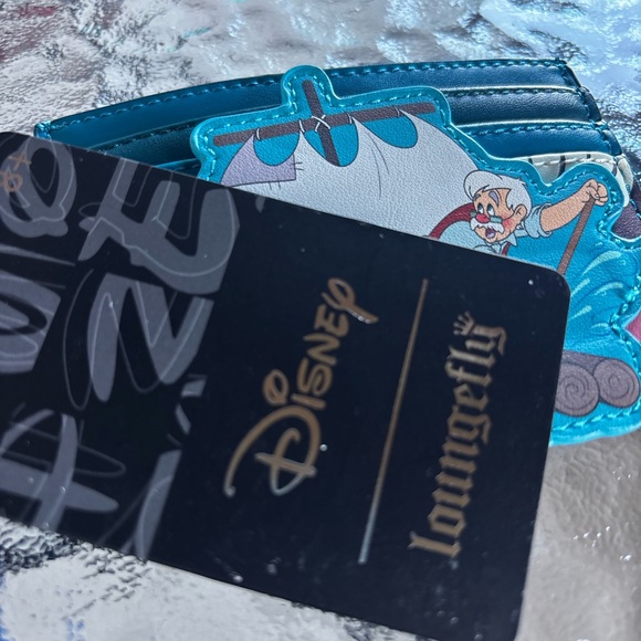 NWT! Disney Blue Wallet with Pinocchio 3D Design - Picture 5 of 5